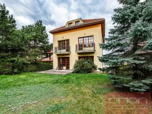 Pronájem rodinného domu, Praha - Břevnov, Oddělená, 316 m2