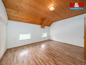 Prodej pozemku pro bydlení, Lobodice, 1643 m2