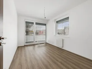 Pronájem bytu 3+kk, Praha, Návarovská, 83 m2