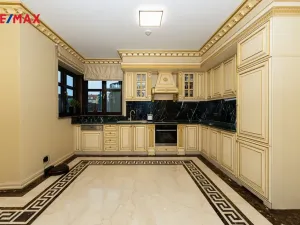 Pronájem rodinného domu, Praha - Kunratice, 450 m2