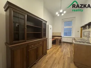 Prodej bytu 2+1, Karlovy Vary, T.G.M., 82 m2