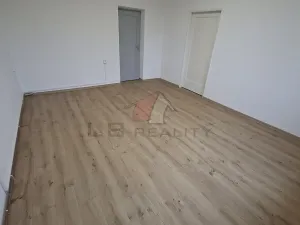 Pronájem bytu 4+1, Kolín, Štítarská, 100 m2