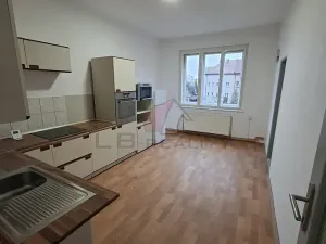 Pronájem bytu 4+1, Kolín, Štítarská, 100 m2