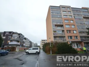 Prodej bytu 3+1, Praha - Žižkov, Na rovnosti, 77 m2