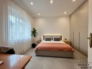 Prodej bytu 4+1, Sulejovice, Masarykova, 206 m2