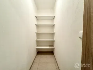 Pronájem bytu 3+kk, Karlovy Vary - Rybáře, Lad. Koubka, 67 m2