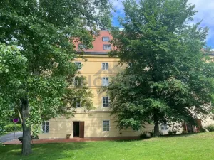 Prodej obchodního prostoru, Praha - Troja, 109 m2