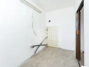 Prodej bytu 3+1, Praha - Modřany, Poljanovova, 62 m2