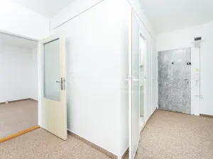 Prodej bytu 3+1, Praha - Modřany, Poljanovova, 62 m2