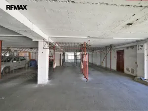 Pronájem garáže, Praha - Střížkov, Lovosická, 14 m2