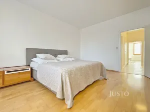 Pronájem bytu 2+1, Praha, Na okraji, 75 m2