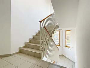 Pronájem bytu 2+1, Praha, Na okraji, 75 m2