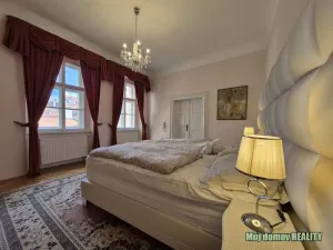 Pronájem bytu 3+1, Praha - Staré Město, Týnská ulička, 107 m2