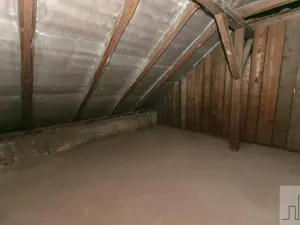 Prodej vícegeneračního domu, Lahošť, Švermova, 250 m2