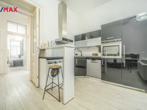 Prodej bytu 2+kk, Praha - Nové Město, Záhořanského, 61 m2