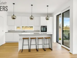 Prodej rodinného domu, Tursko, Jezdecká, 214 m2