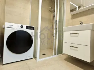 Pronájem bytu 1+kk, Praha - Hloubětín, Kolbenova, 30 m2