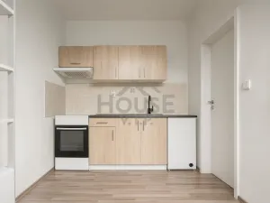 Prodej bytu 2+1, Praha - Hlubočepy, Pražského, 44 m2