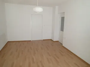 Prodej bytu 3+1, Chrast, U Pošty, 62 m2