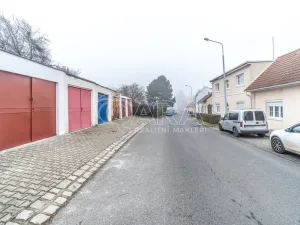 Pronájem garáže, Praha, U Řempa, 14 m2