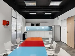 Pronájem kanceláře, Praha - Smíchov, Radlická, 790 m2