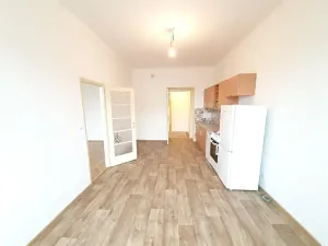 Pronájem bytu 2+kk, Praha - Nusle, náměstí Hrdinů, 50 m2