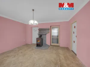 Prodej bytu 3+1, Čerčany, Družstevní, 58 m2