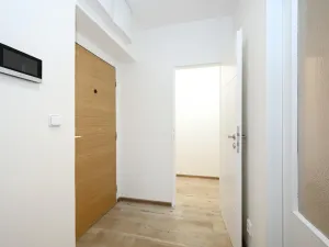 Pronájem bytu 2+kk, Praha - Smíchov, Kroftova, 58 m2