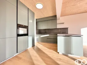 Pronájem bytu 4+kk, Praha, Ujgurská, 110 m2