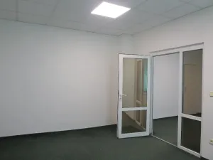 Pronájem kanceláře, Hradec Králové, Bieblova, 35 m2