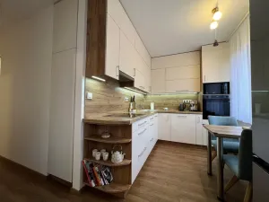 Prodej bytu 4+1, Holice, Na Mušce, 84 m2