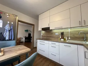 Prodej bytu 4+1, Holice, Na Mušce, 84 m2