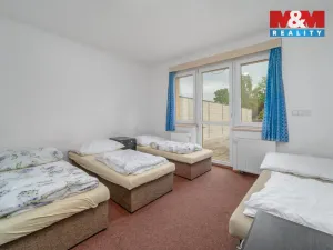 Prodej rodinného domu, Zlín - Louky, Růžová, 600 m2