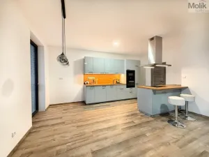 Pronájem rodinného domu, Dubí, Zahradní, 114 m2