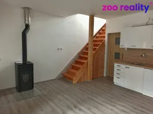 Pronájem bytu 3+kk, Křemže, Náměstí, 77 m2