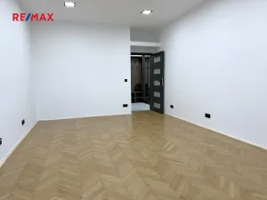 Pronájem bytu 3+kk, Praha - Vinohrady, náměstí Jiřího z Lobkovic, 86 m2