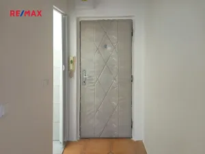 Pronájem bytu 1+kk, Lubná, 19 m2