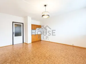 Prodej bytu 2+kk, Praha - Hlubočepy, Voskovcova, 42 m2