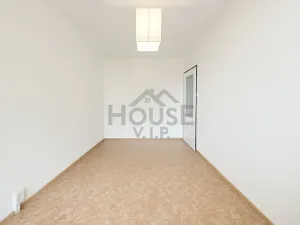 Prodej bytu 2+kk, Praha - Hlubočepy, Voskovcova, 42 m2