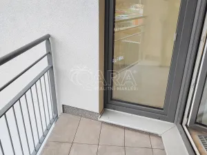 Pronájem bytu 1+kk, Praha - Záběhlice, Klapálkova, 32 m2