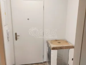 Pronájem bytu 1+kk, Praha - Záběhlice, Klapálkova, 32 m2
