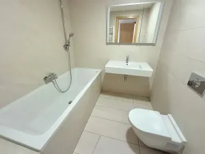 Prodej bytu 2+kk, Praha - Žižkov, Ke kapslovně, 58 m2