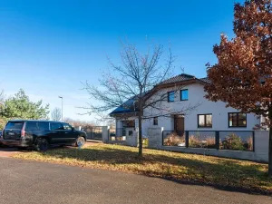 Prodej rodinného domu, Líšnice, 336 m2