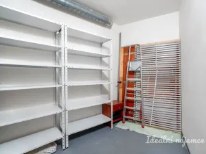 Pronájem bytu 2+kk, Praha - Libeň, Podvinný mlýn, 52 m2