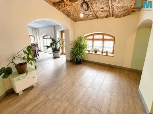 Prodej rodinného domu, Hevlín, 250 m2