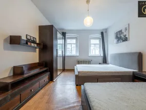 Prodej ubytování, Jáchymov, náměstí Republiky, 249 m2