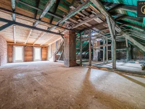 Prodej rodinného domu, Jáchymov, náměstí Republiky, 489 m2