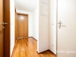 Pronájem bytu 2+kk, Praha, Podnádražní, 55 m2