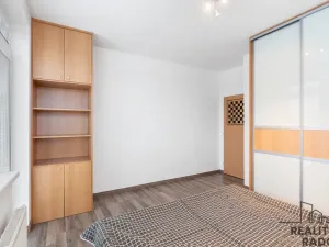 Pronájem bytu 3+kk, Praha - Vysočany, Pod Harfou, 63 m2