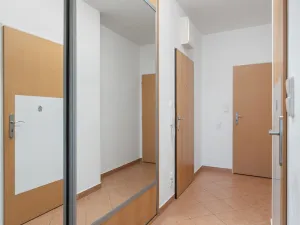 Pronájem bytu 3+kk, Praha - Vysočany, Pod Harfou, 63 m2